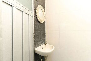 Halaman Depan Hostel