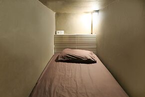 Halaman Depan Hostel