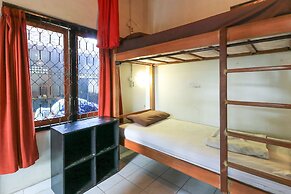 Halaman Depan Hostel