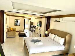Patong Beach Gardens - Pool, Fast Wifi, Smart TVs
