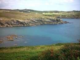 Lovely Sea View Apartment in Rineen - 4 Guests