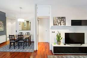 Centric Apartment Fira