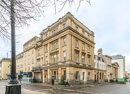 The Halcyon Apartments Henry Street