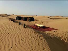 Erg Lihoudi Dunes & Bivouac