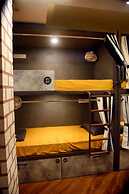 Charyana Hotel Ac Dormitory - Hostel