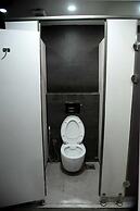 Charyana Hotel Ac Dormitory - Hostel