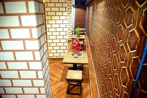 Charyana Hotel Ac Dormitory - Hostel