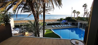 Hotel Tropical Gava Mar