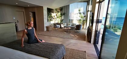 Hotel Tropical Gava Mar