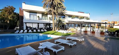 Hotel Tropical Gava Mar