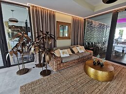 Hotel Tropical Gava Mar