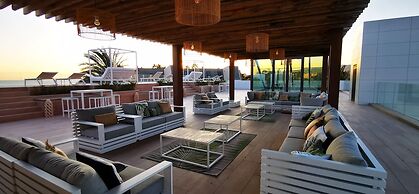 Hotel Tropical Gava Mar