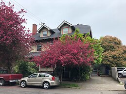 Portland International Guesthouse