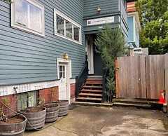 Portland International Guesthouse