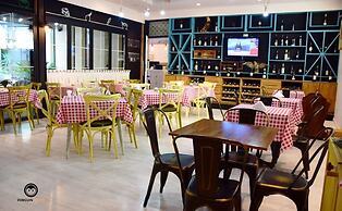 Select City Center Hotel