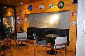 Select City Center Hotel