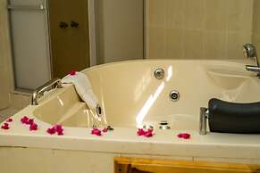 Holiday Haven Resort & Banquet Hall