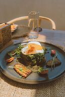 Casa Agape Boutique Hotel Rooftop Pool & Beach club access