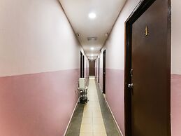 OYO 89585 Hotel Happy Inn