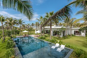 Selectum Noa Resort Cam Ranh