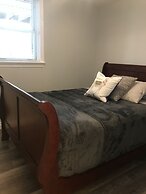 Esther's Place-Carleton Place Downtn Apt