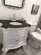 Esther's Place-Carleton Place Downtn Apt