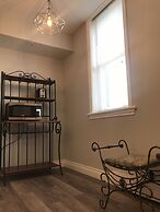 Esther's Place-Carleton Place Downtn Apt