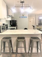 Esther's Place-Carleton Place Downtn Apt