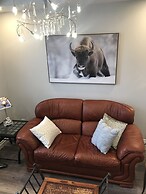 Esther's Place-Carleton Place Downtn Apt