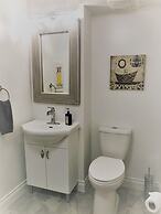 Esther's Place-Carleton Place Downtn Apt