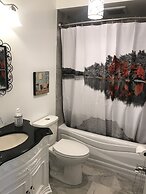 Esther's Place-Carleton Place Downtn Apt