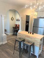 Esther's Place-Carleton Place Downtn Apt