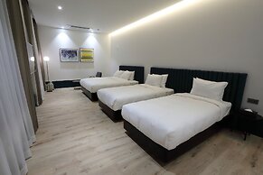 Orchid Hotel