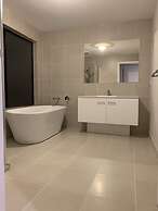 Apple House Truganina