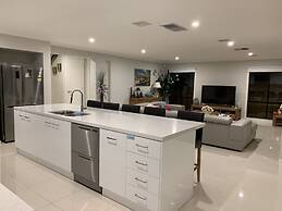 Apple House Truganina