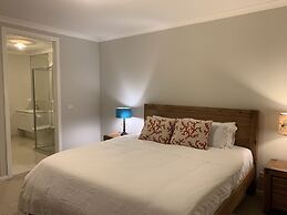 Apple House Truganina