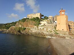 Casa Valdese di Rio Marina - Casa per Ferie