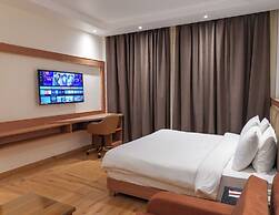 Ramada by Wyndham Mussoorie Mall Road