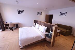 Ramada by Wyndham Mussoorie Mall Road
