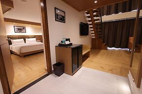 Ramada by Wyndham Mussoorie Mall Road