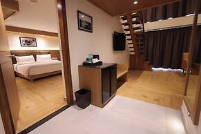 Ramada by Wyndham Mussoorie Mall Road