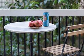 A short walk to Syntagma and Plaka