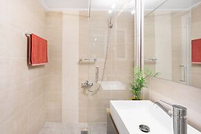 A short walk to Syntagma and Plaka