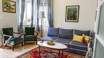 A Happy stay by Edem Beach