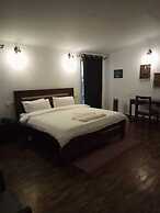 Asaka Himalayan Inspiration lodge Kasol