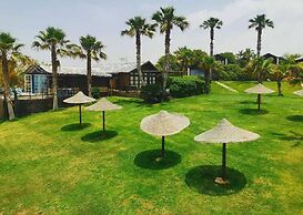 Turquoise Beach Resort