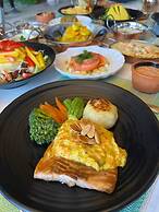 Turquoise Beach Resort