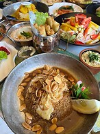 Turquoise Beach Resort