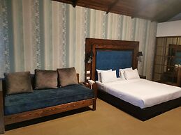 Turquoise Beach Resort