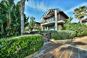 Turquoise Beach Resort